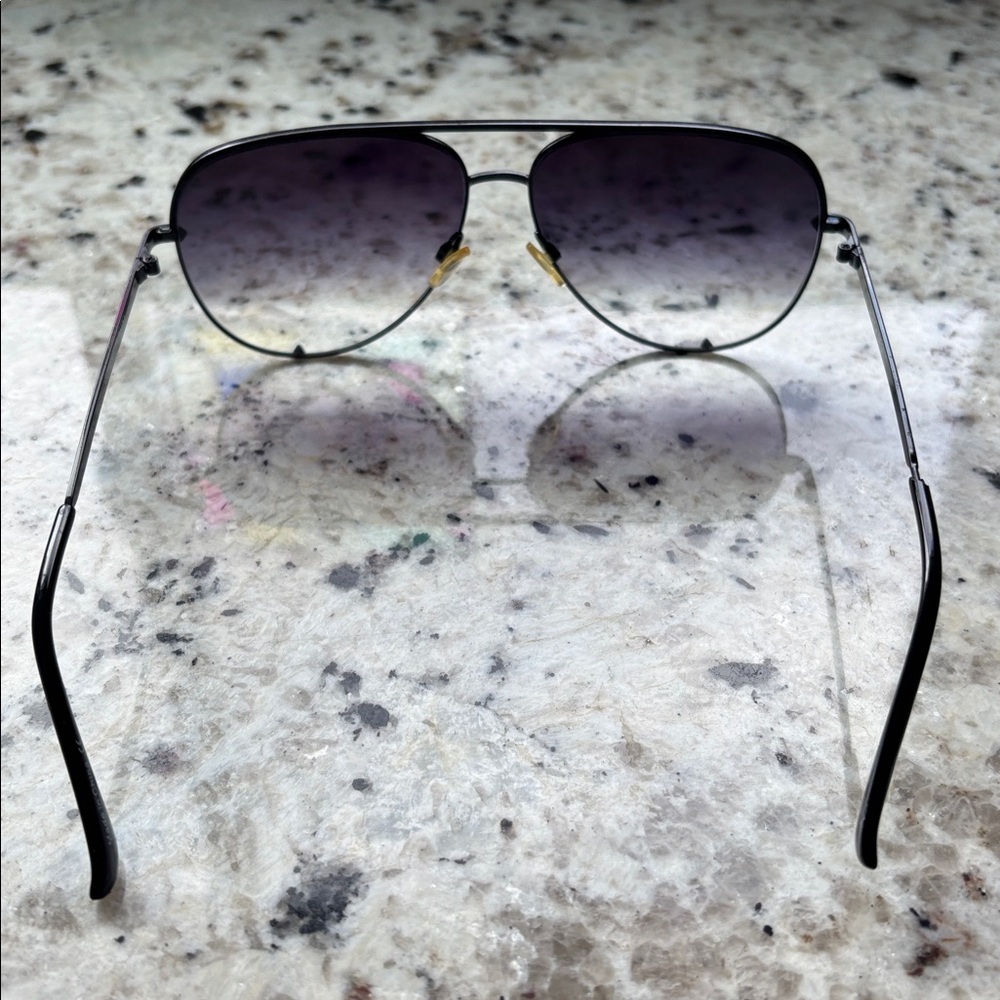High Key Quay Sunglasses - Picture 4 of 6